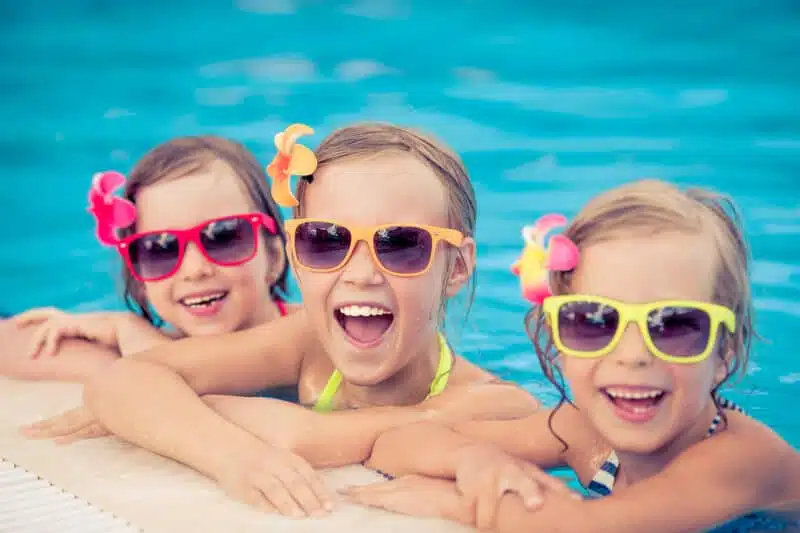 Cómo afrontan los niños las vacaciones de verano según su signo del zodiaco
