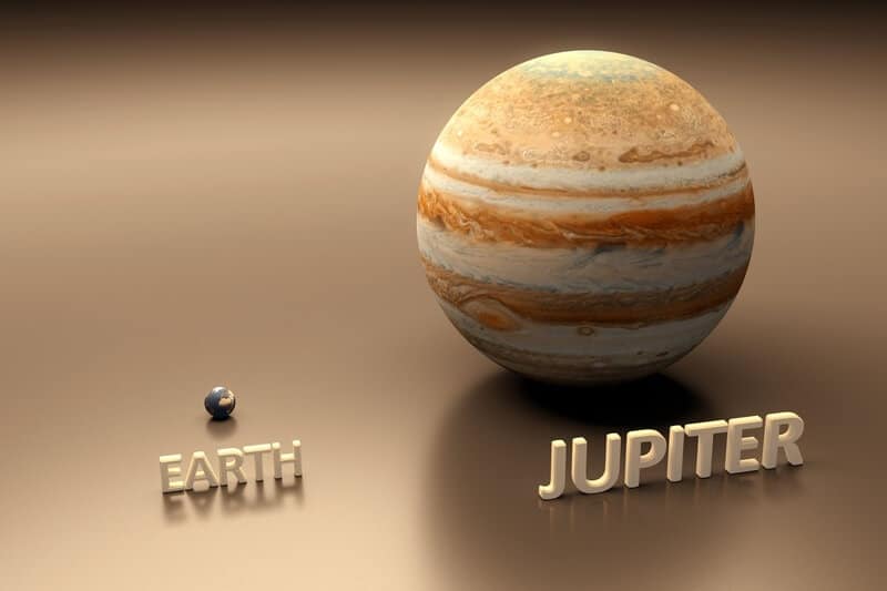 is jupiter closer to earth