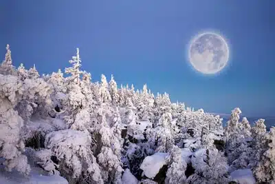 La Luna Llena de Nieve 2023