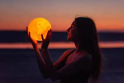 Venus Retrógrado 2023: Cómo prosperar este verano