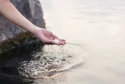 Desbloqueando la Hidromancia: Guía para principiantes sobre adivinación con agua