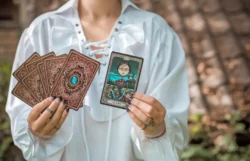 Enero de 2025: 10 Respuestas del Tarot a tus Principales Preocupaciones