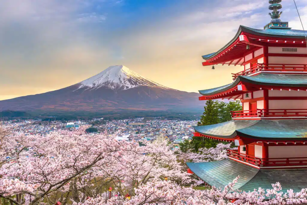 chureito-pagoda-fujisan-hanami