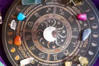 Zodiac Skincare: the Crystal Ritual that actually works for you